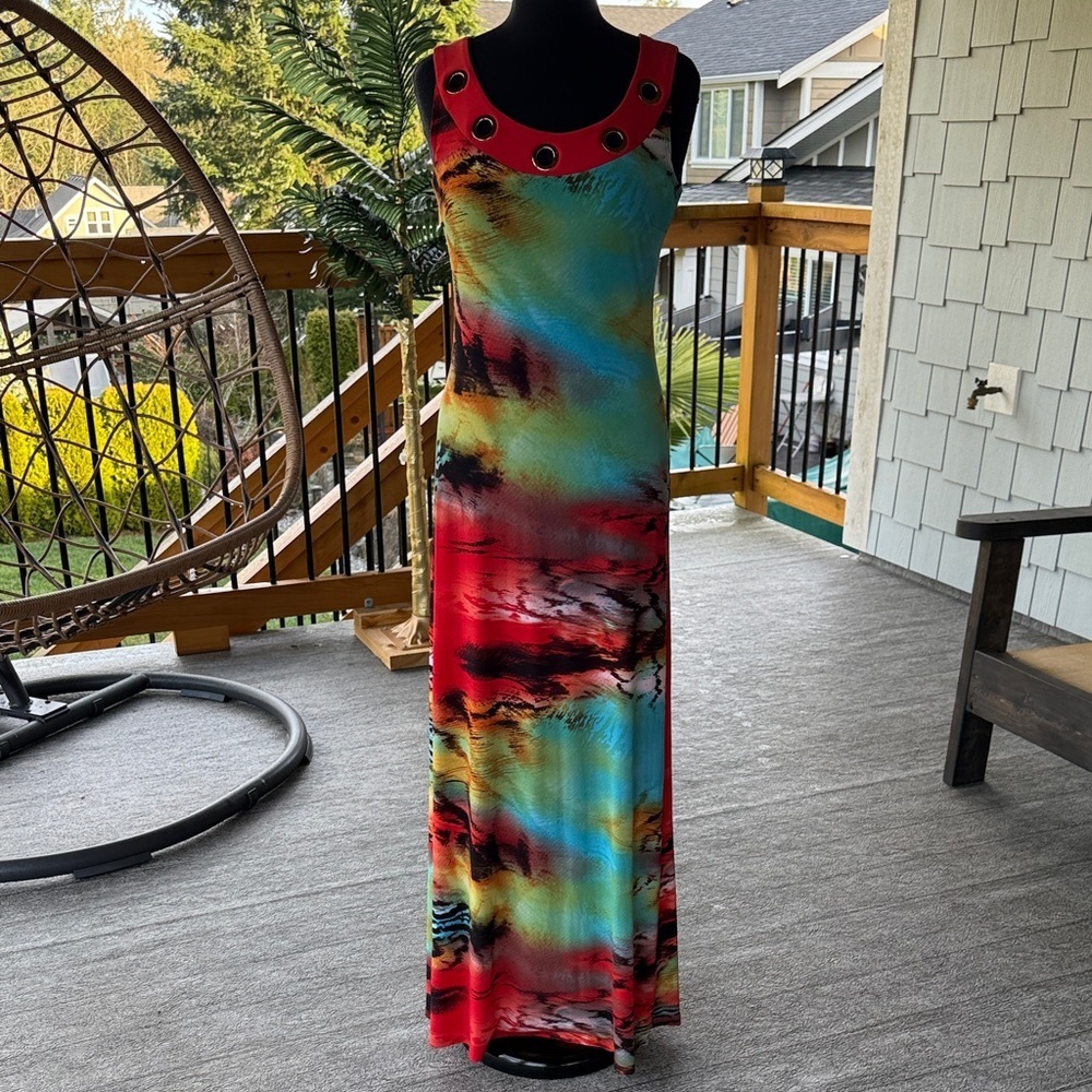 Frank Lyman | Sleeveless Maxi Dress w Grommet Neckline Detail